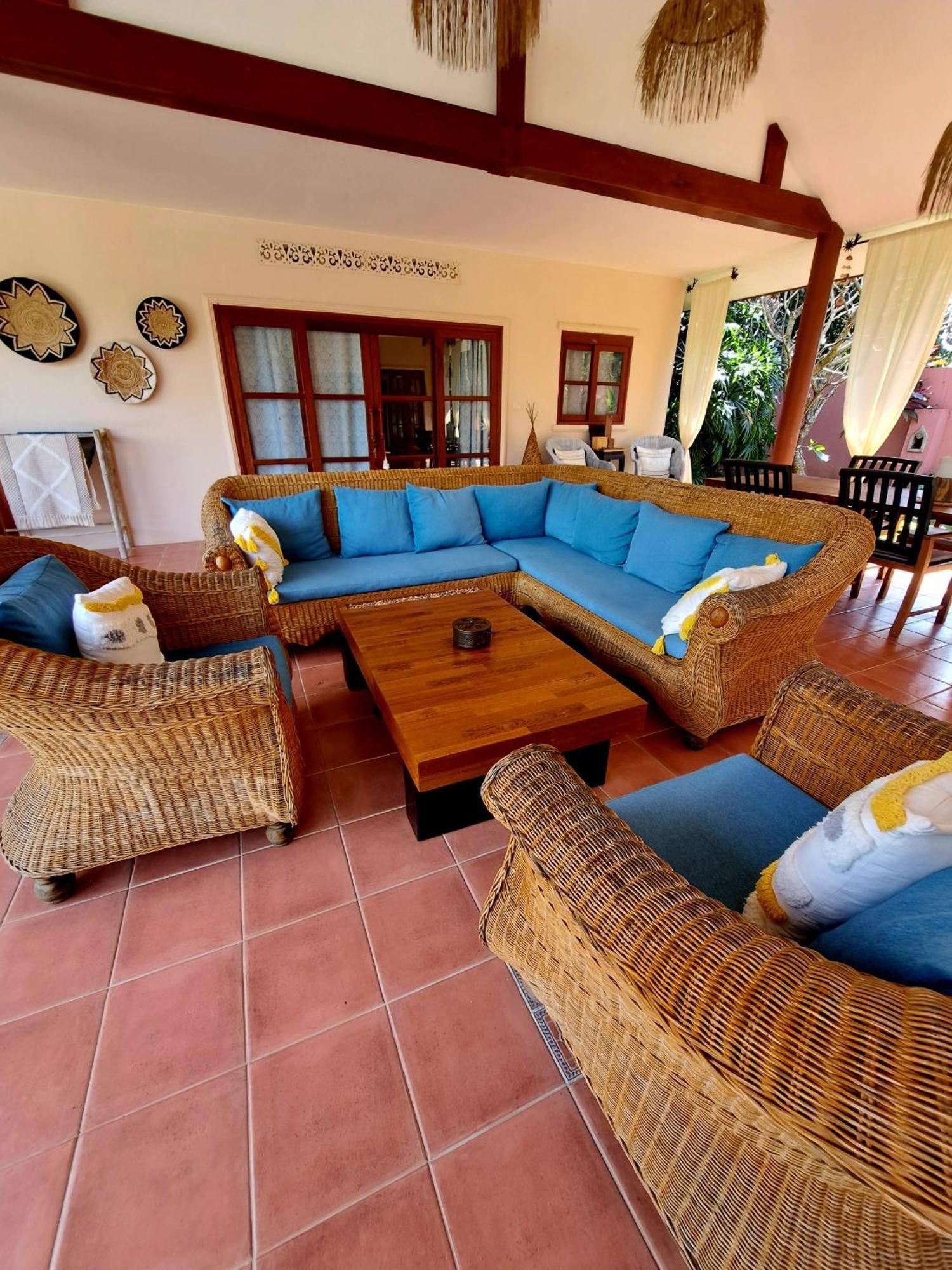 Laura Guest House-Adult Only- Hua Thanon  Zewnętrze zdjęcie