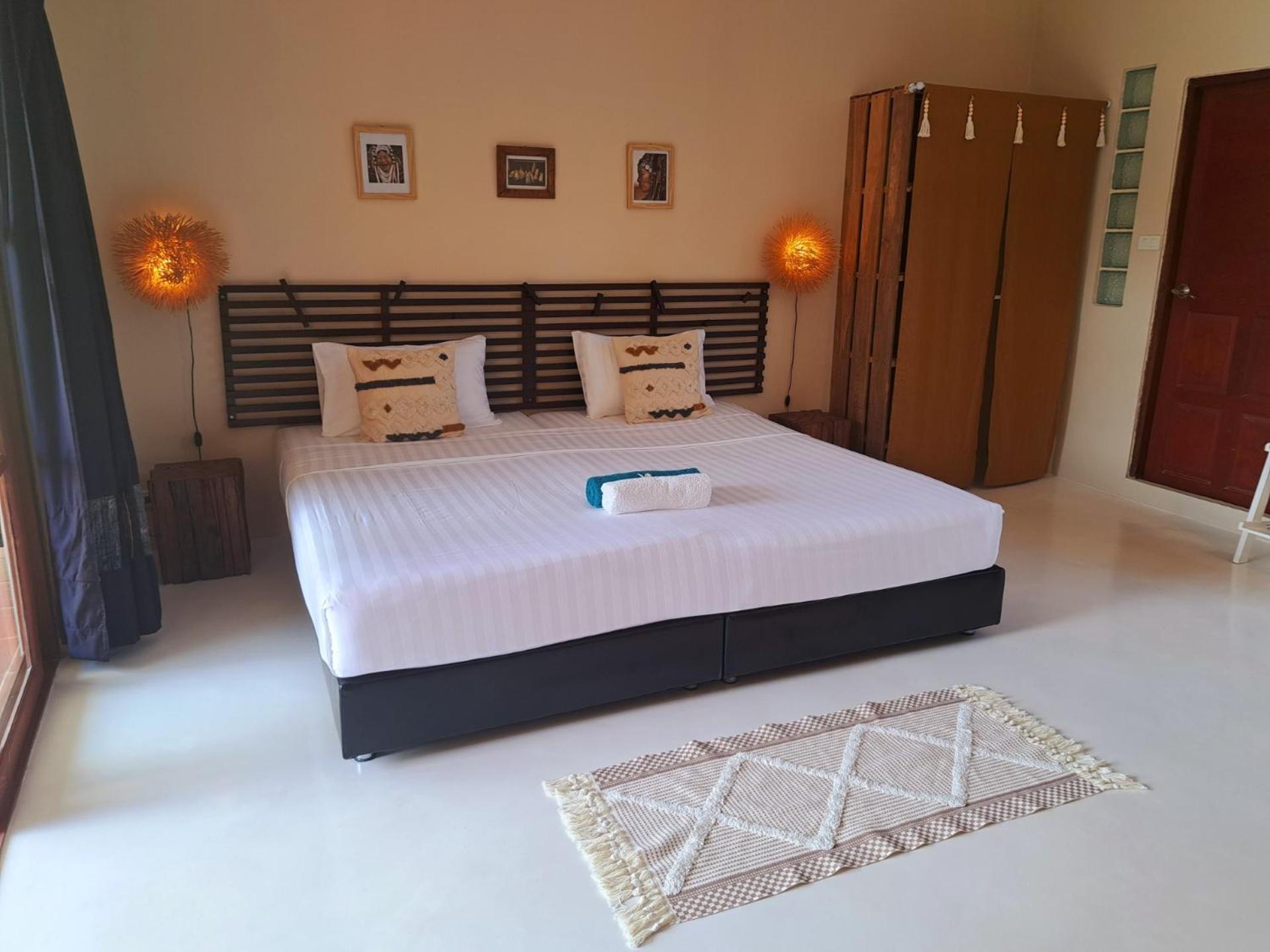 Laura Guest House-Adult Only- Hua Thanon  Zewnętrze zdjęcie