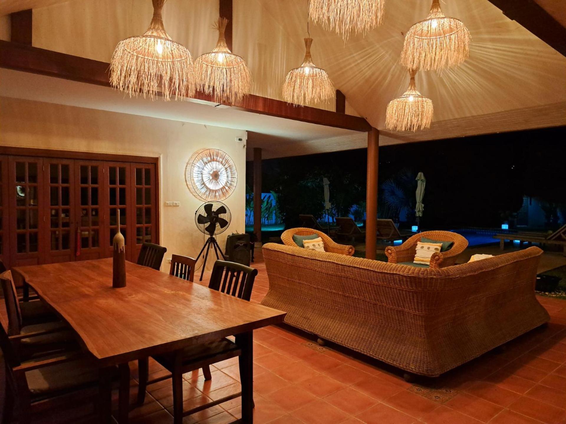 Laura Guest House-Adult Only- Hua Thanon  Zewnętrze zdjęcie